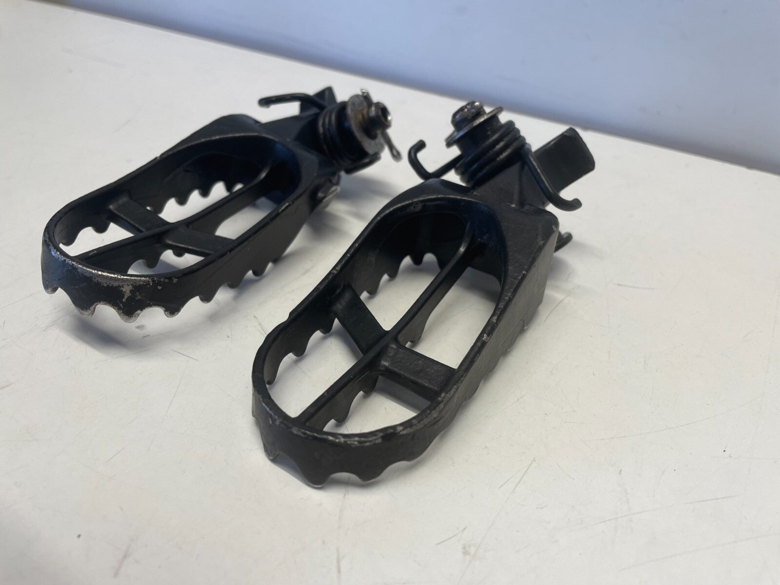 Front Rider Foot Peg Yamaha WR250F 2001 - 2005