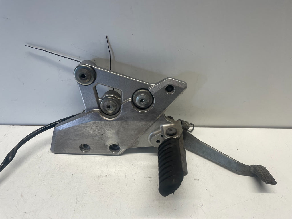 Right Foot Peg Assembly Kawasaki KLZ 1000 Versys 2012 - 2014 #008