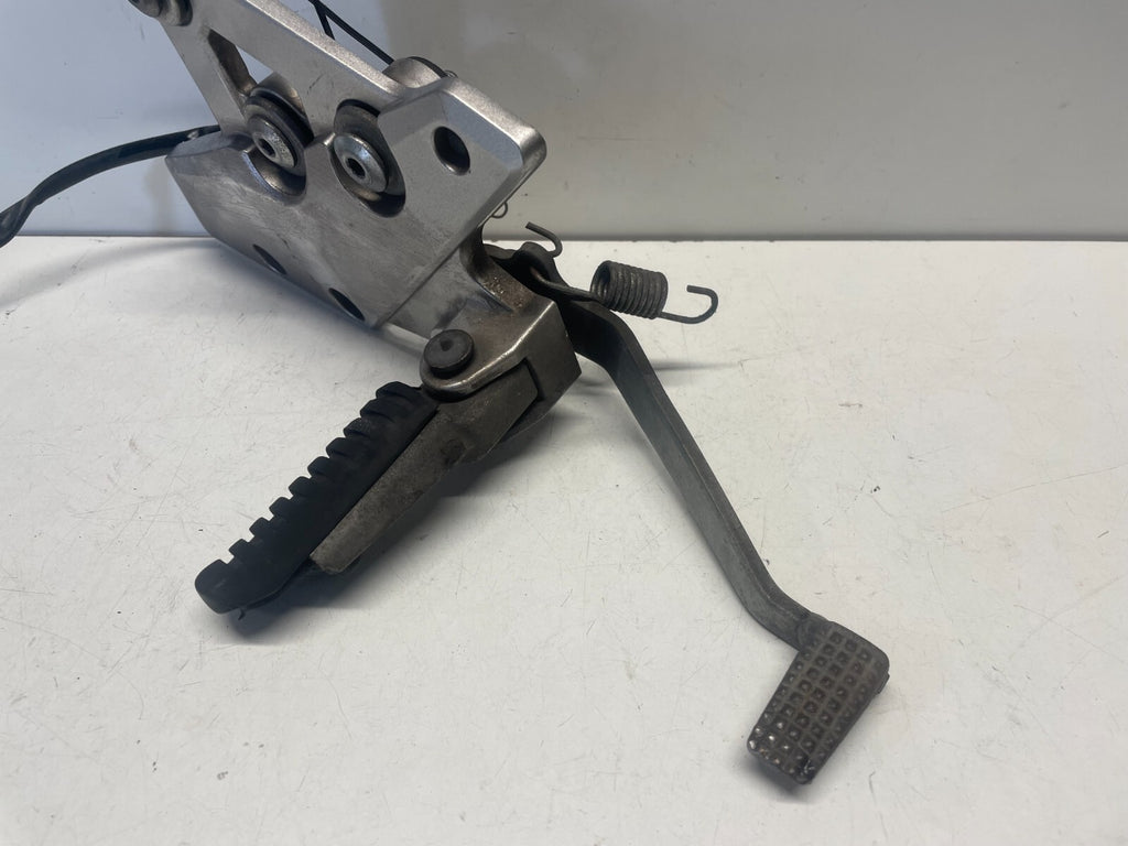 Right Foot Peg Assembly Kawasaki KLZ 1000 Versys 2012 - 2014 #008
