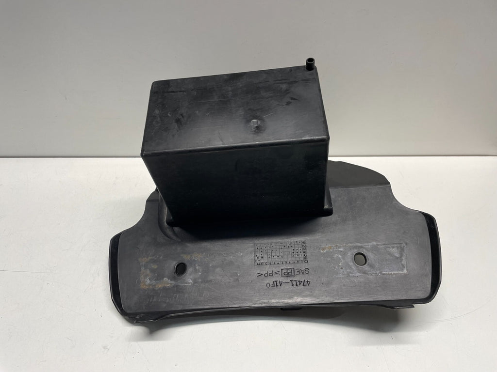 Battery Tray Box Suzuki VL800 Intruder Boulevard C50 2005 - 2011