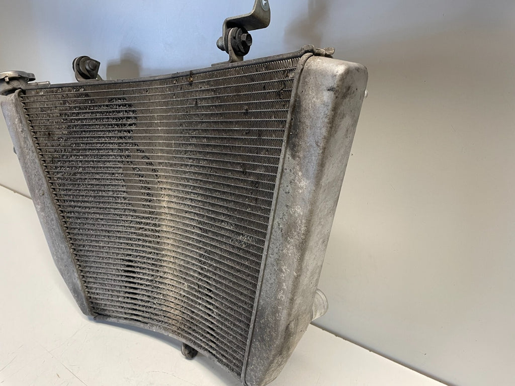 OEM Radiator Suzuki GSXR 600 2011 - 2017 L1 - L7