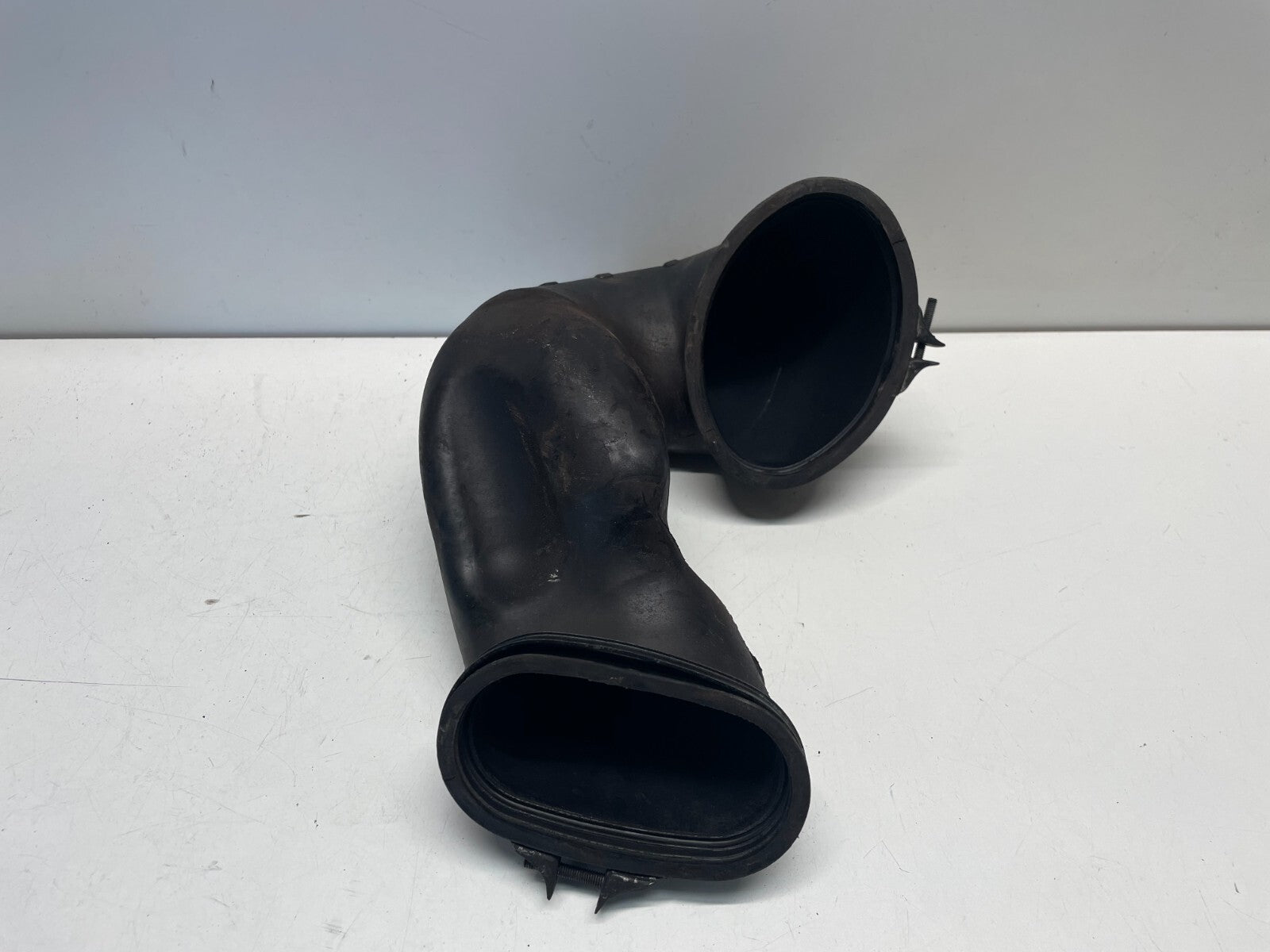 Air Intake Duct Suzuki VL800 Intruder Boulevard C50 2005 - 2011