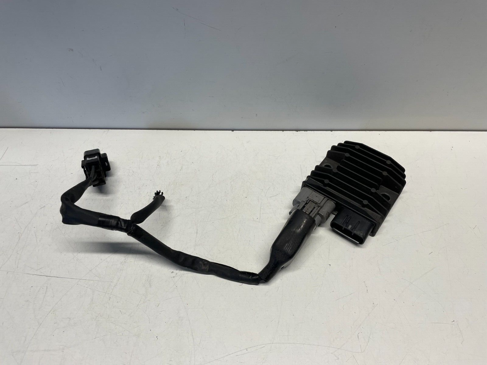 Voltage Regulator Rectifier Kawasaki KLZ 1000 Versys 2012 - 2014 #008