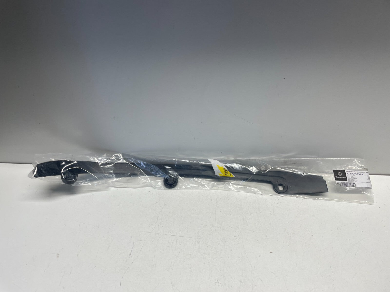 Front Left Door Seal Mercedes-Benz E C238
