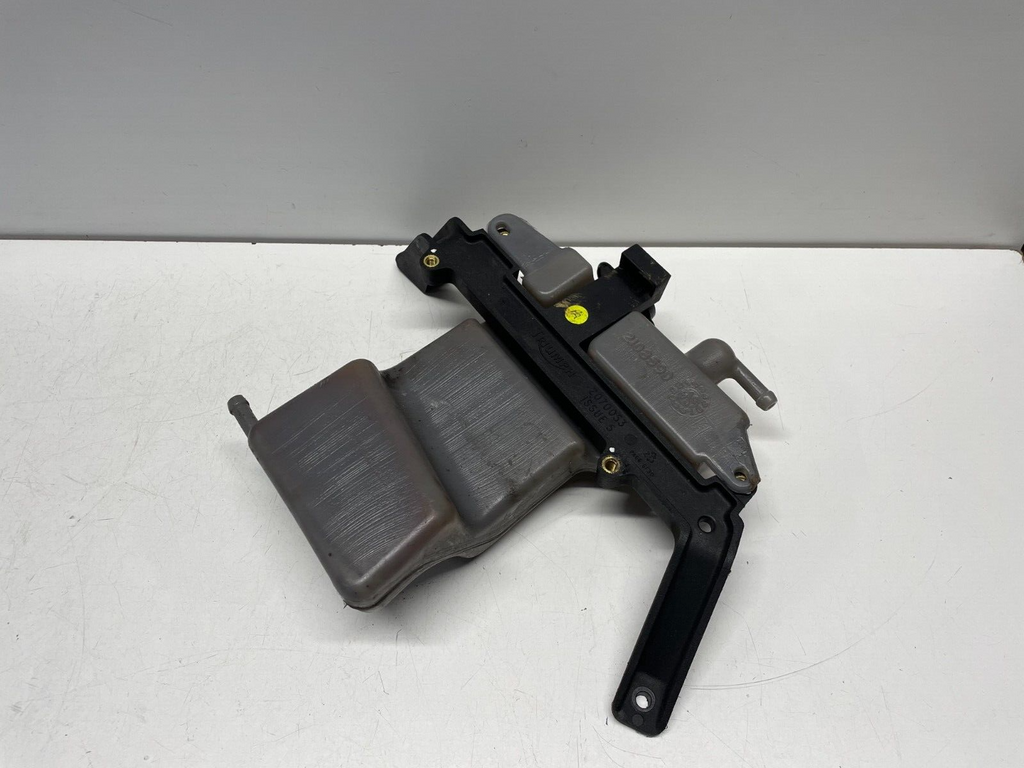 Coolant Bottle & Bracket Triumph ST 1050 Sprint 2005 - 2011 S001