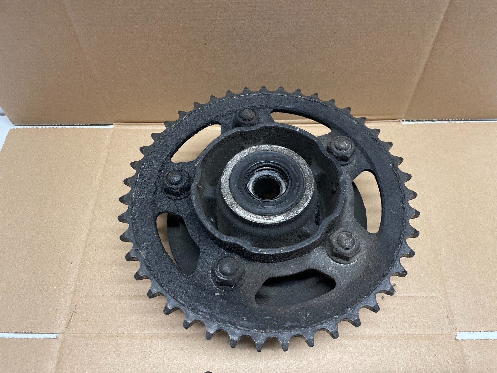 Rear Sprocket Carrier Honda CBF 600 2004 - 2007