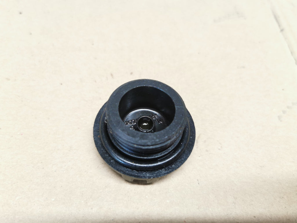 OE Engine Oil Plug Cap Kawasaki Z1000 SX 2014 - 2016