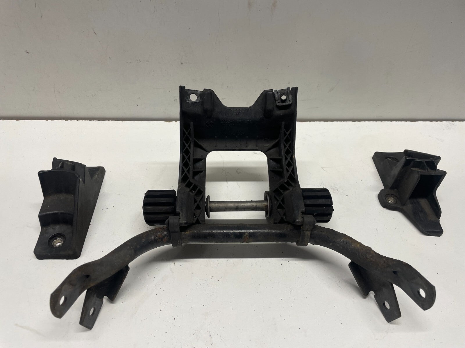 Fuel Tank Mount BMW R1200RT 2005 - 2009