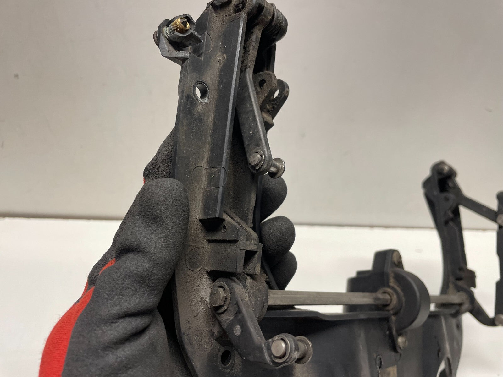 Windscreen Mechanism Adjuster BMW R1100RT 1998