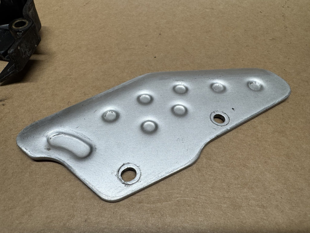Ducati Hypermotard 1100 S 2007 - 2010 Lower Chain Pinion Cover + Plate