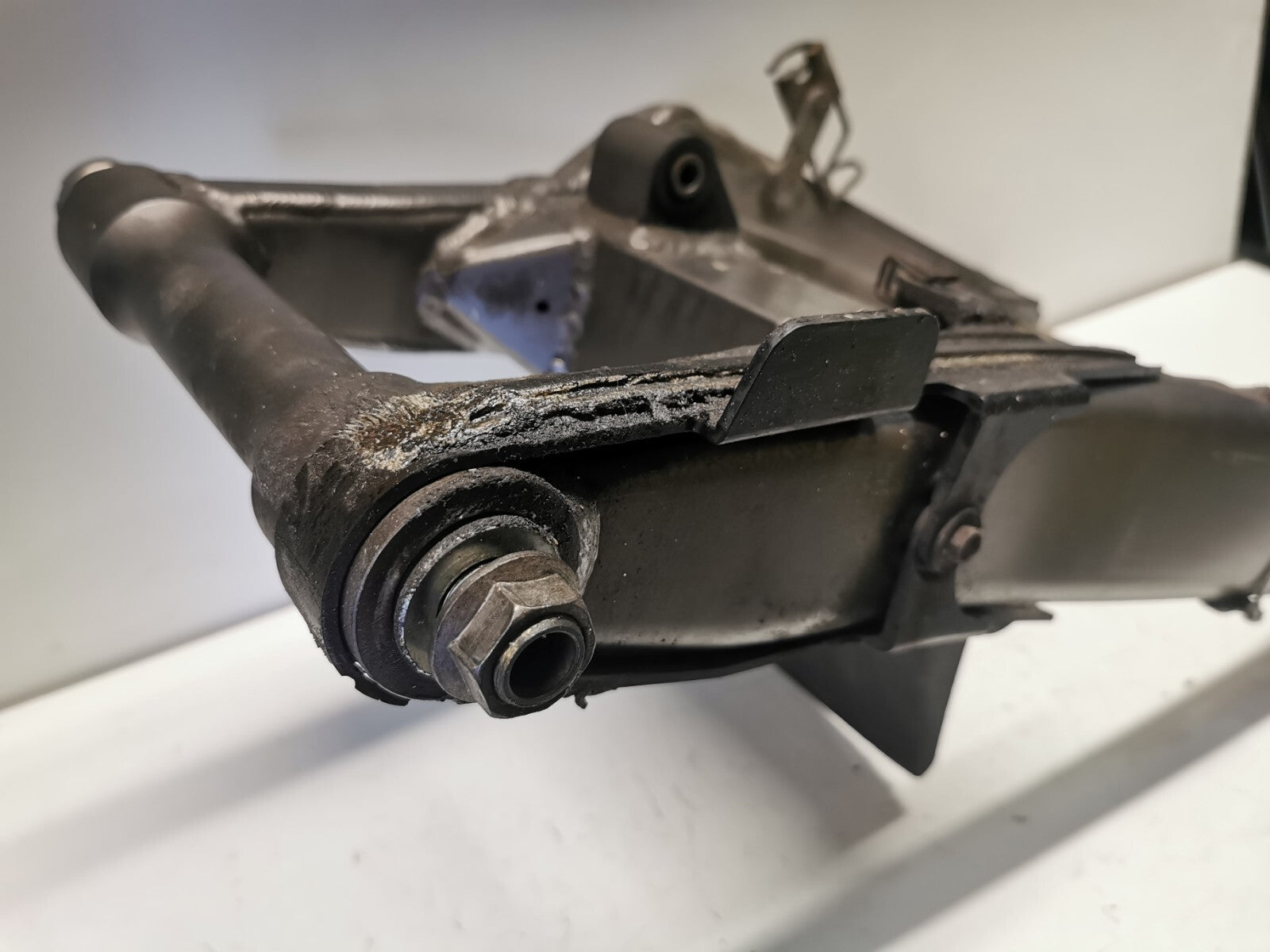Rear Swing Arm (grey) Kawasaki KLZ 1000 Versys 2012 - 2014 #008