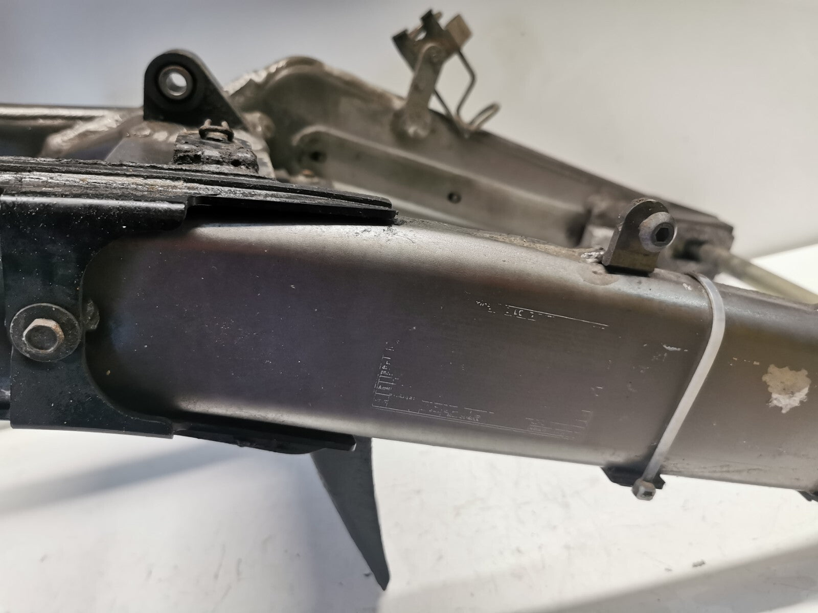 Rear Swing Arm (grey) Kawasaki KLZ 1000 Versys 2012 - 2014 #008