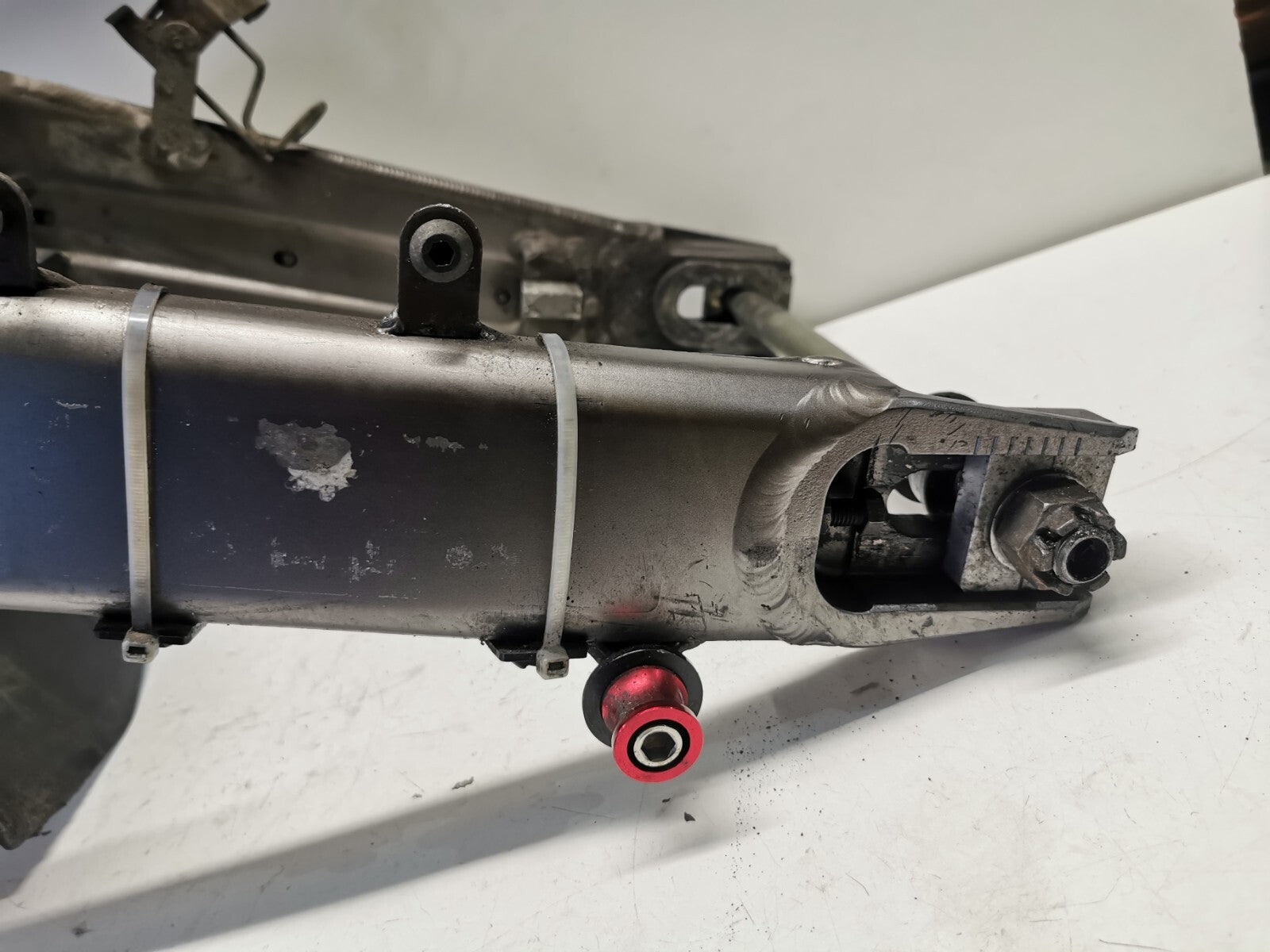 Rear Swing Arm (grey) Kawasaki KLZ 1000 Versys 2012 - 2014 #008