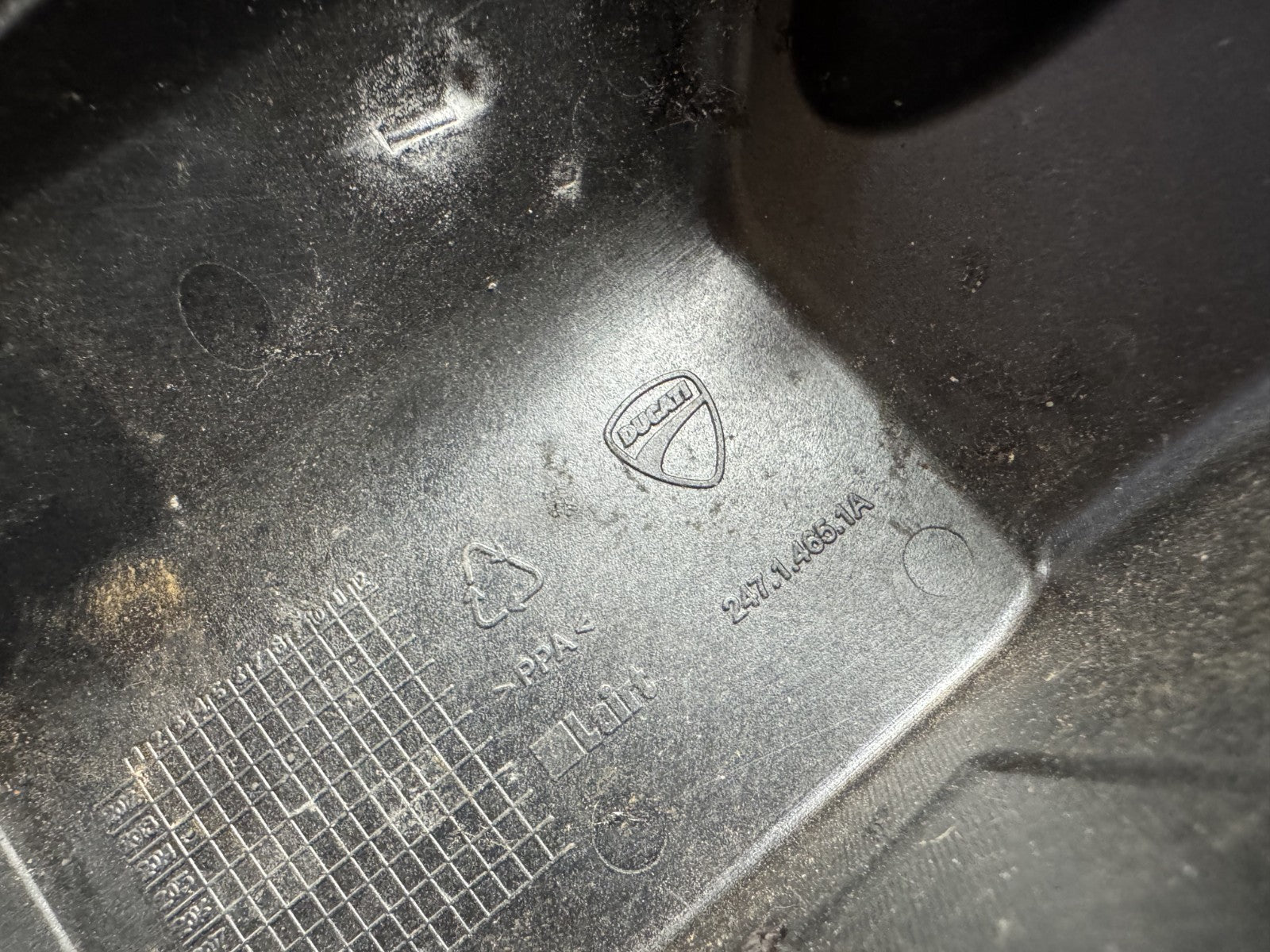 Ducati Monster 821 2014 (2014 - 2016) Battery Box Tray
