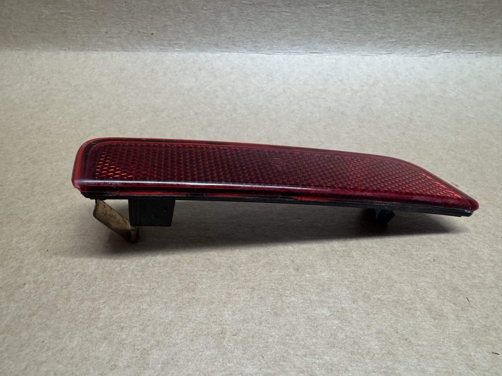 OEM DACIA LOGAN 2019 REAR LIGHT REFLECTOR LEFT 265654344R