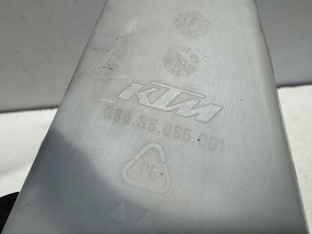 KTM RC8 1190 2008 (2008 - 2010) Coolant Bottle Tank
