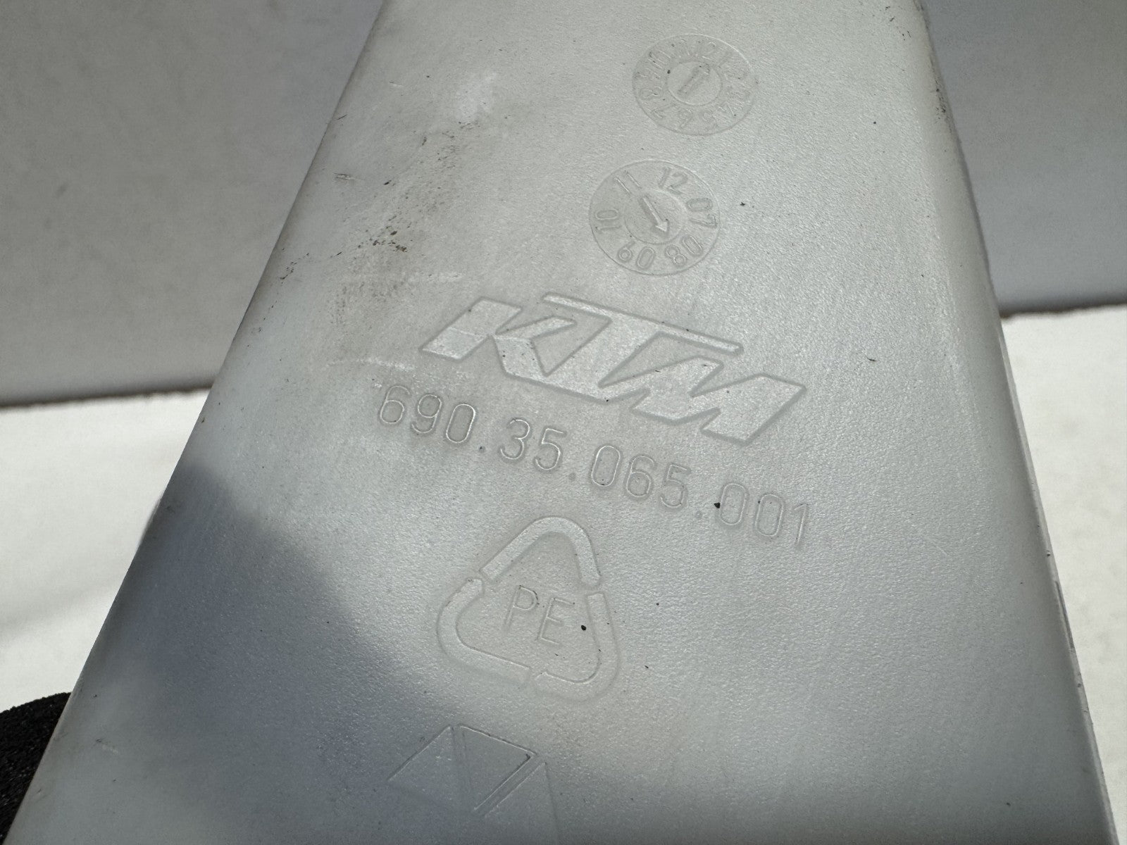 KTM RC8 1190 2008 (2008 - 2010) Coolant Bottle Tank