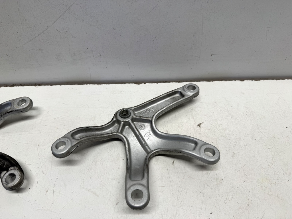 KTM RC8 1190 2008 (2008 - 2010) Engine Mount Support Bracket Set