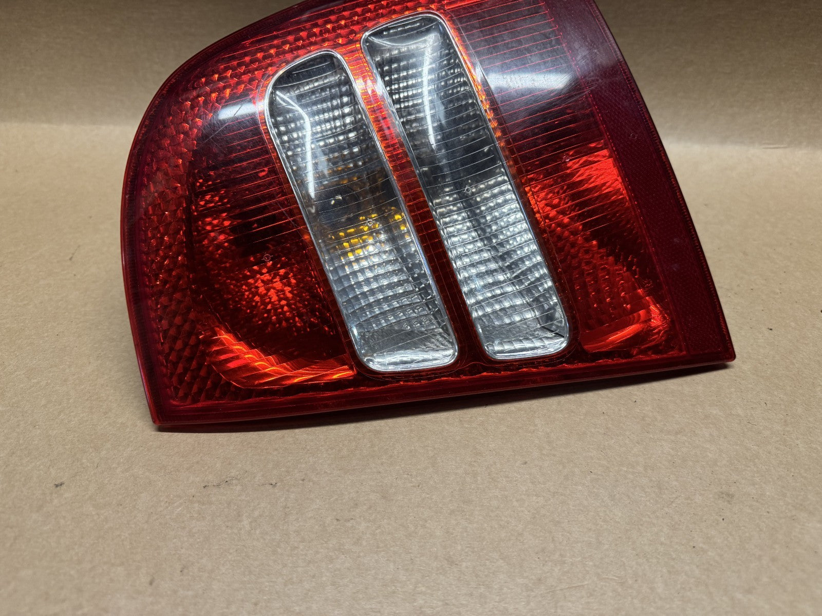 Skoda Octavia Mk1 Rear Right tail light ZSB1U6945096