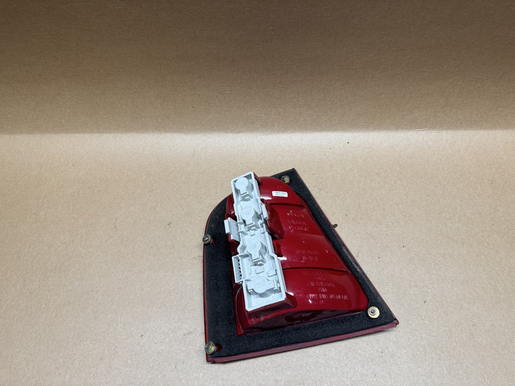 Skoda Octavia Mk1 Rear Right tail light ZSB1U6945096