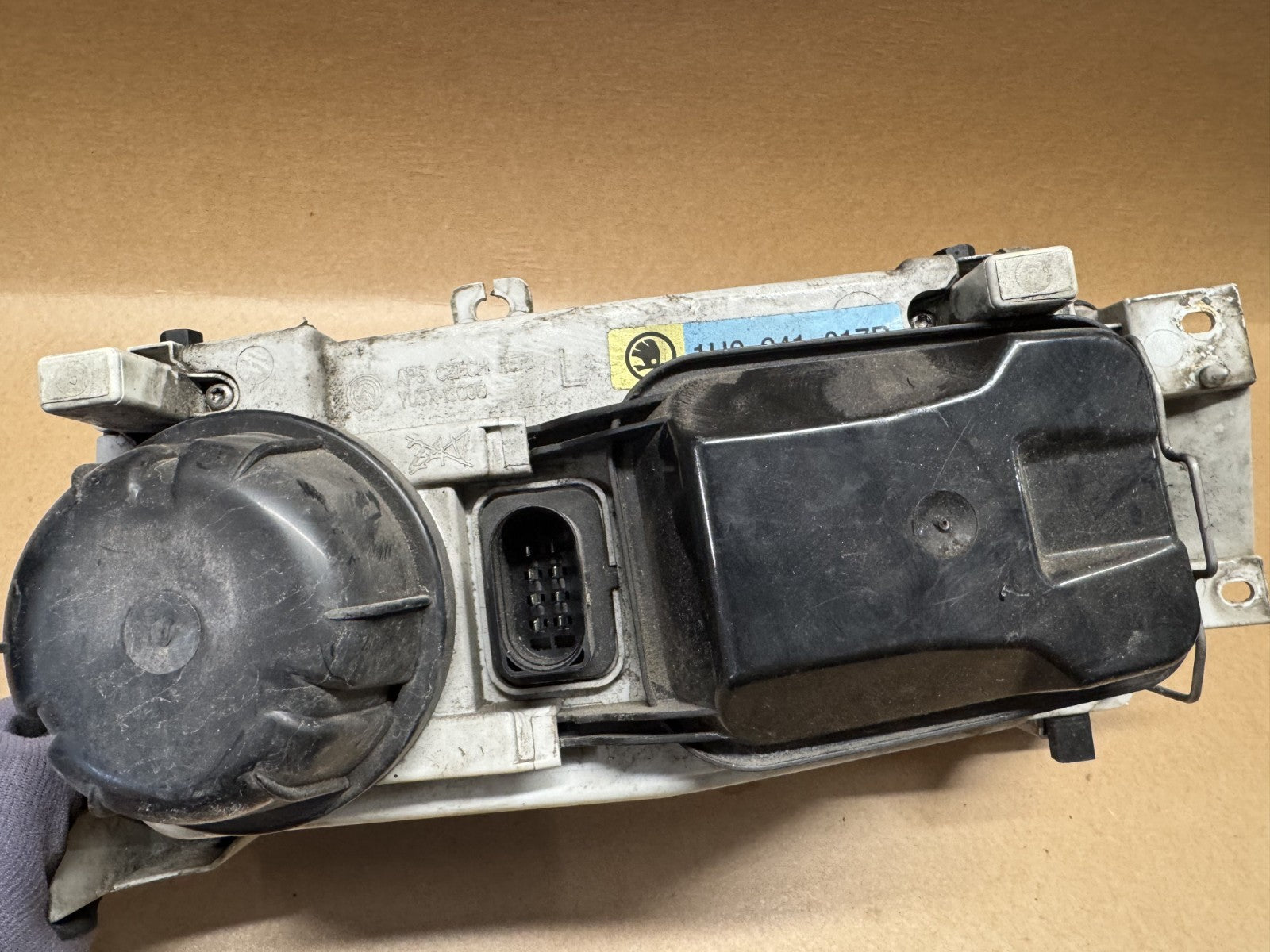 Skoda Octavia MK1 Headlight Left Passenger Near Side 1U2941017P