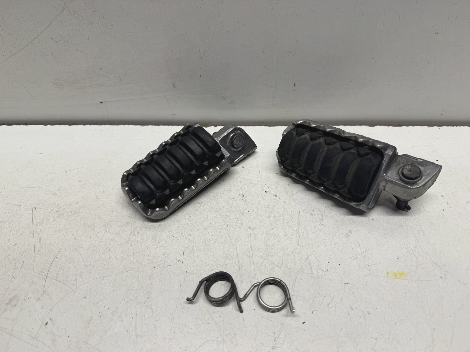 2011 Yamaha Super Tenere XT 1200 Z Left & Right Riders Foot Peg