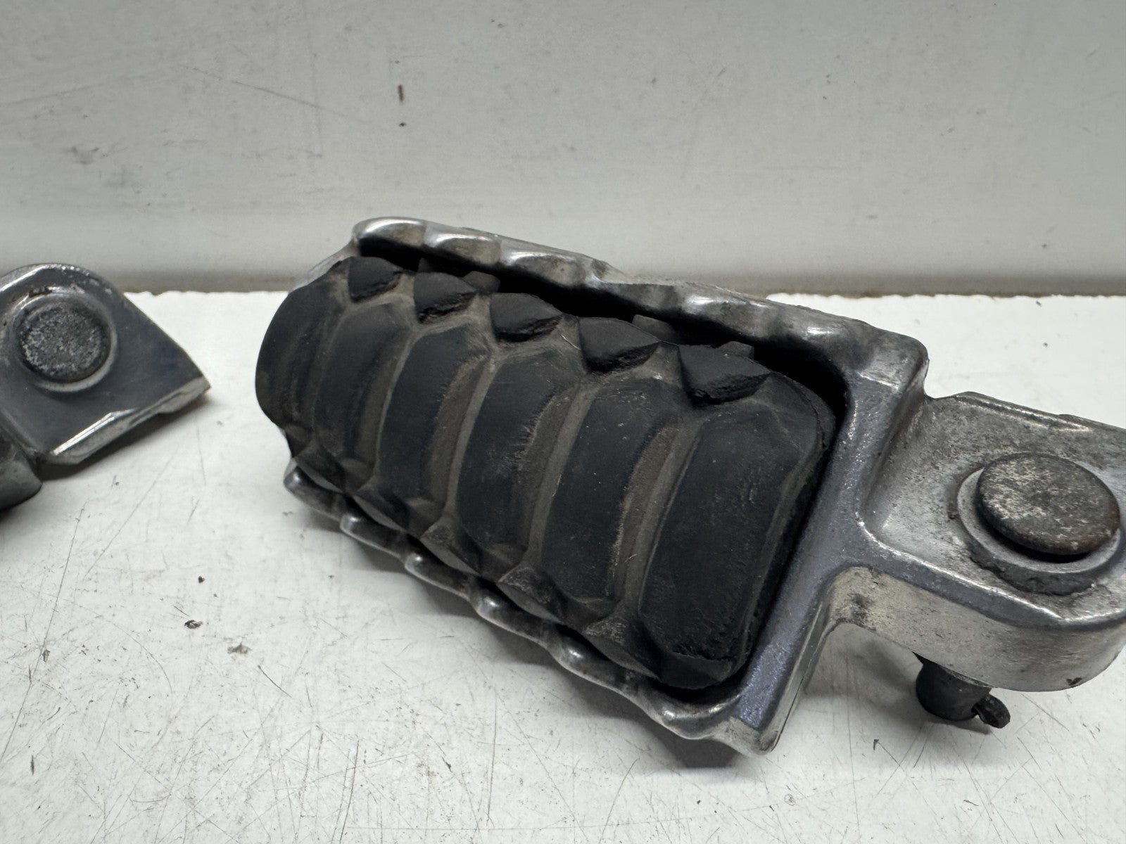 2011 Yamaha Super Tenere XT 1200 Z Left & Right Riders Foot Peg