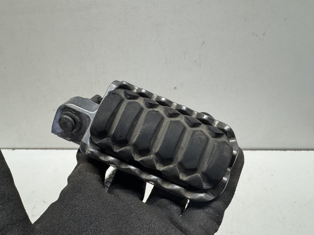 2011 Yamaha Super Tenere XT 1200 Z Left & Right Riders Foot Peg
