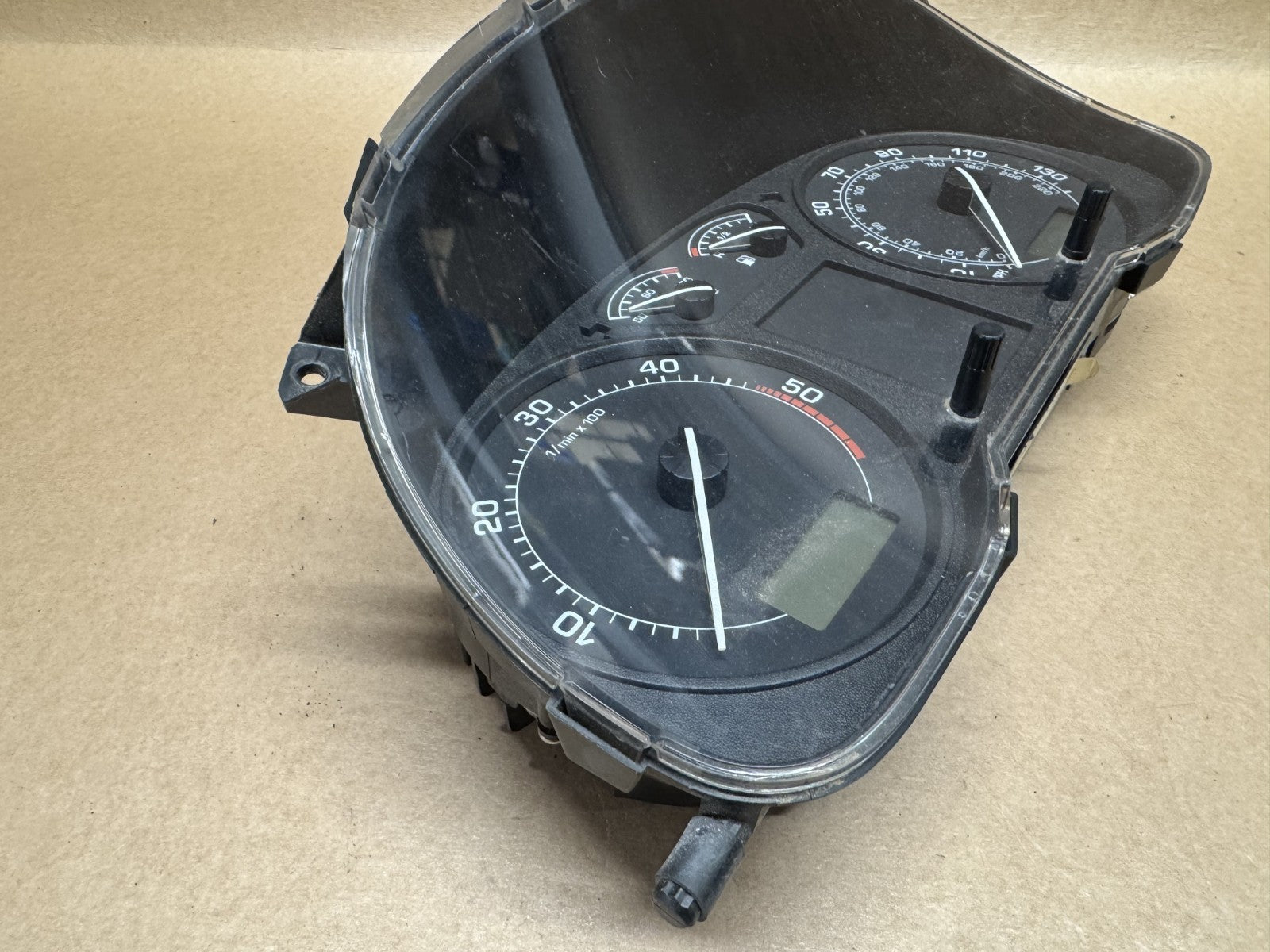 Skoda Octavia Mk1 Clocks Speedometer 1U0920911F