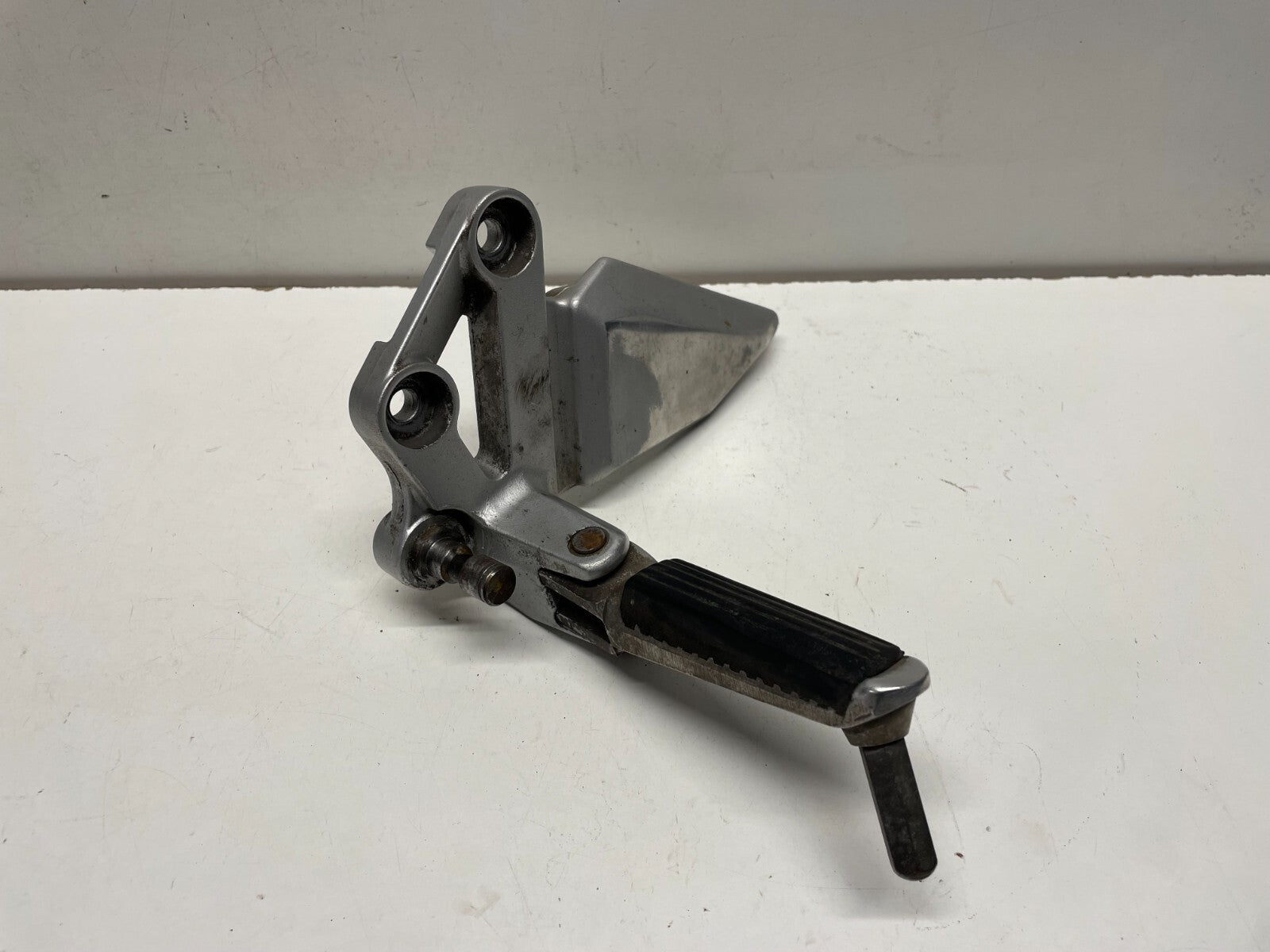 Front Left Foot Peg Assembly Suzuki SV 1000 2006