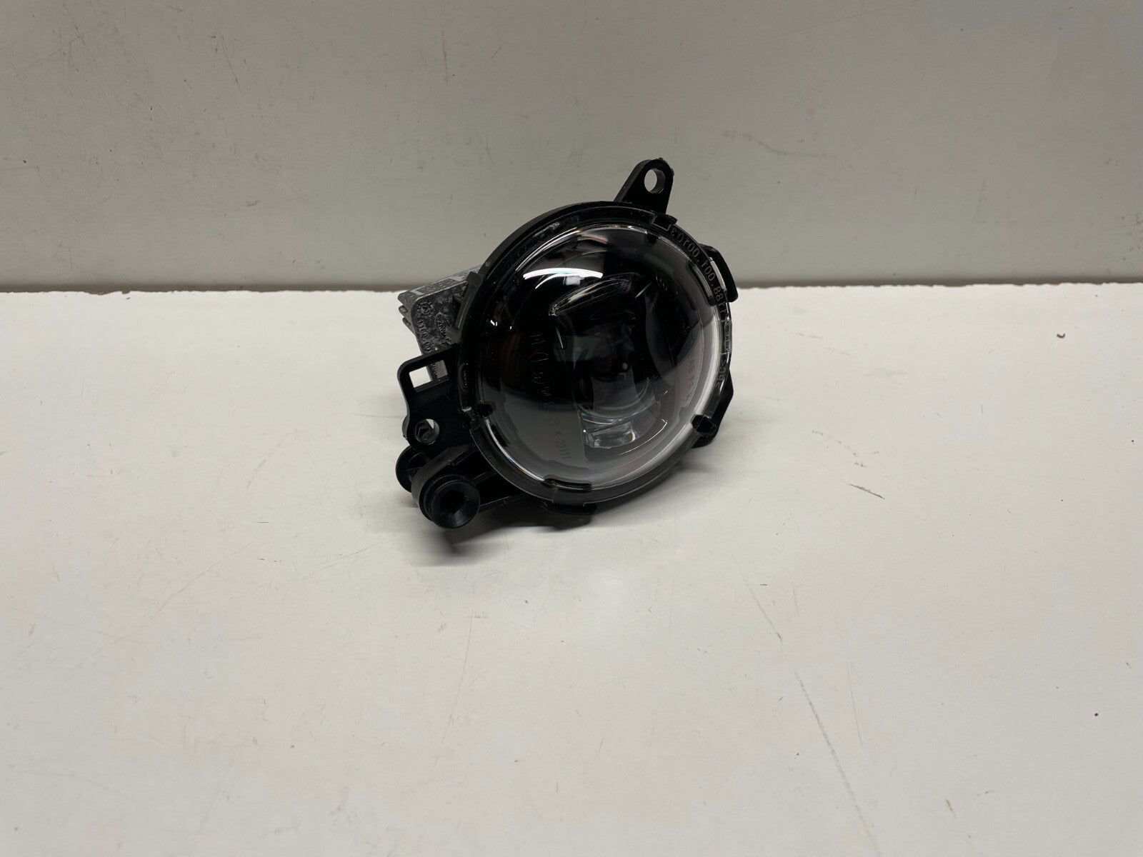 Front Bumper Right Fog Light Land Rover Defender L663