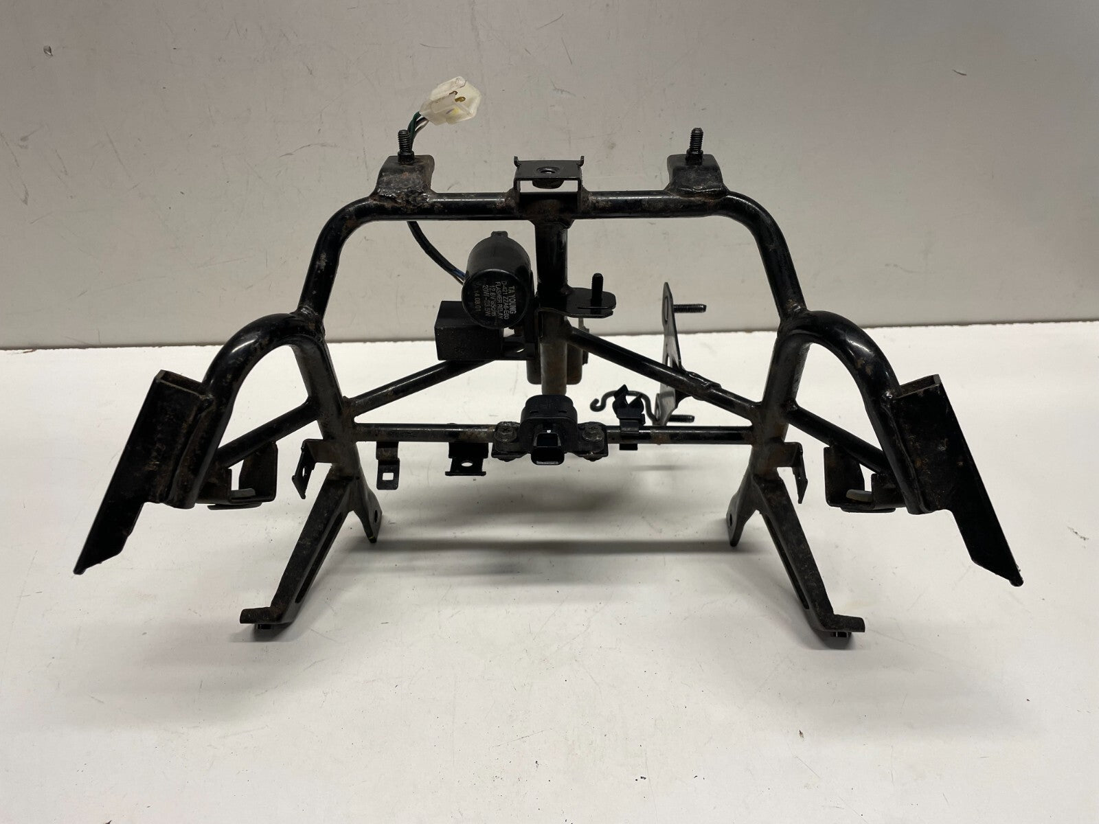 Front Fairing Headlight Mount Bracket Kawasaki J300 SC300 2013 - 2015