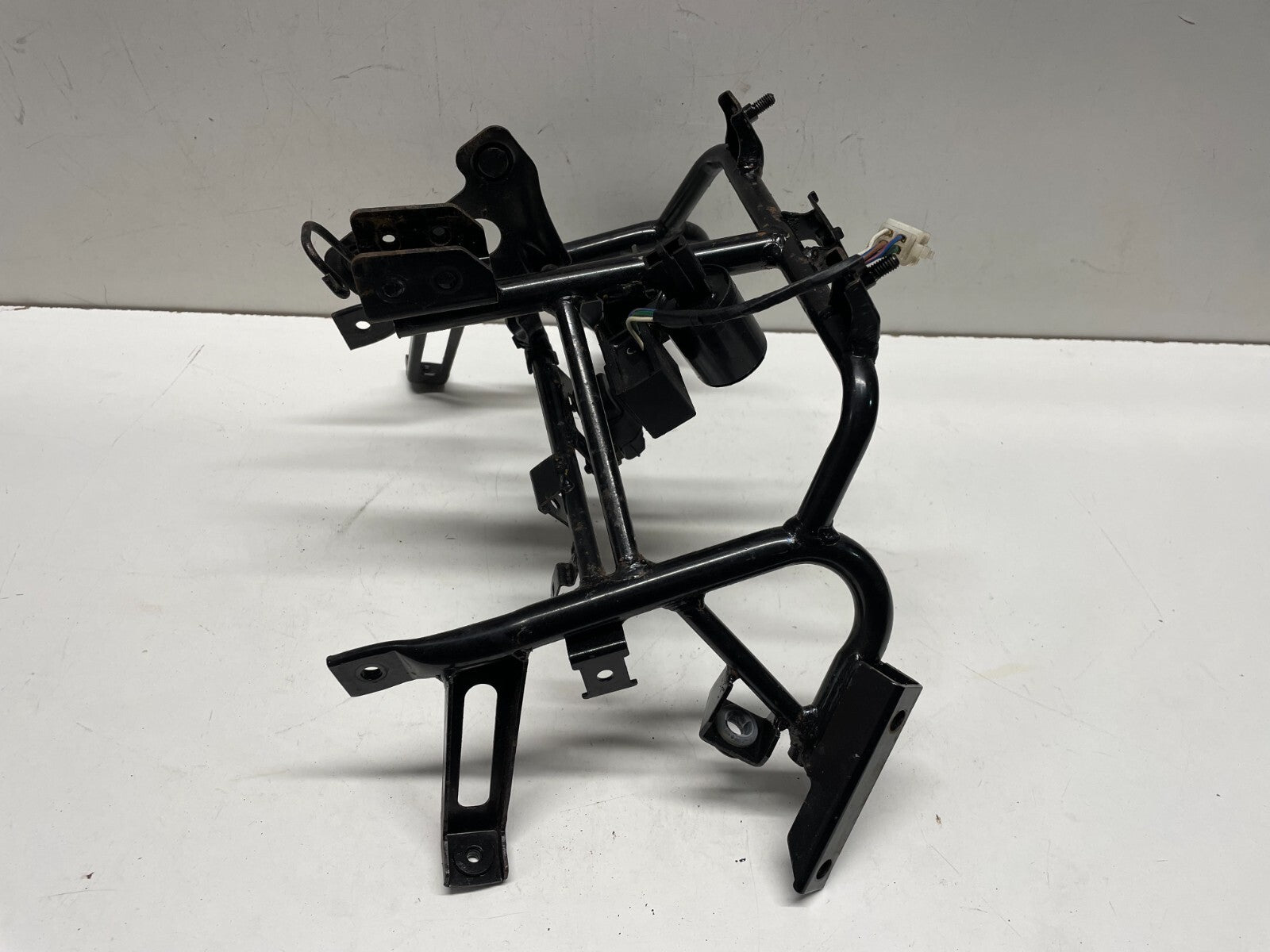 Front Fairing Headlight Mount Bracket Kawasaki J300 SC300 2013 - 2015