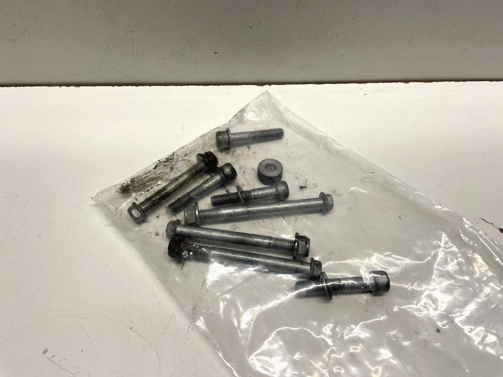 Engine Bolts Aprilia Caponord ETV 1000 2003