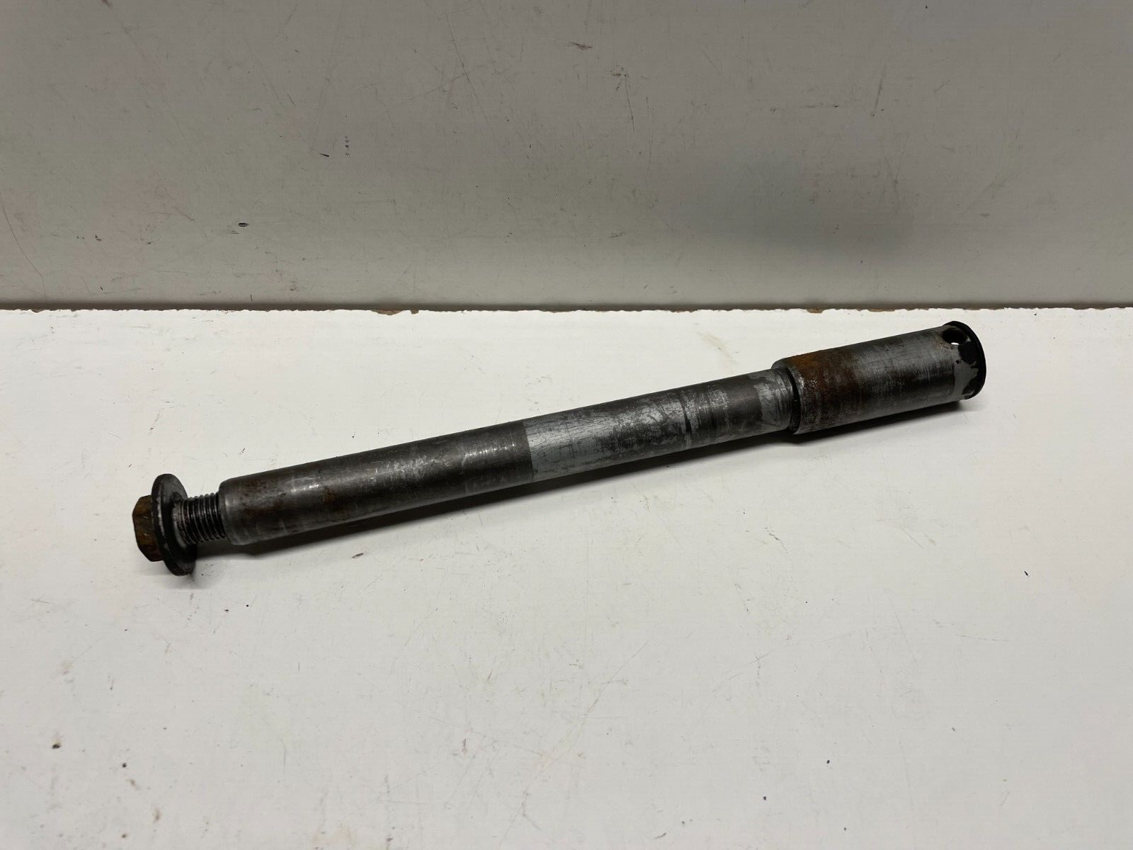 Front Wheel Spindle BMW R1100RT 1998