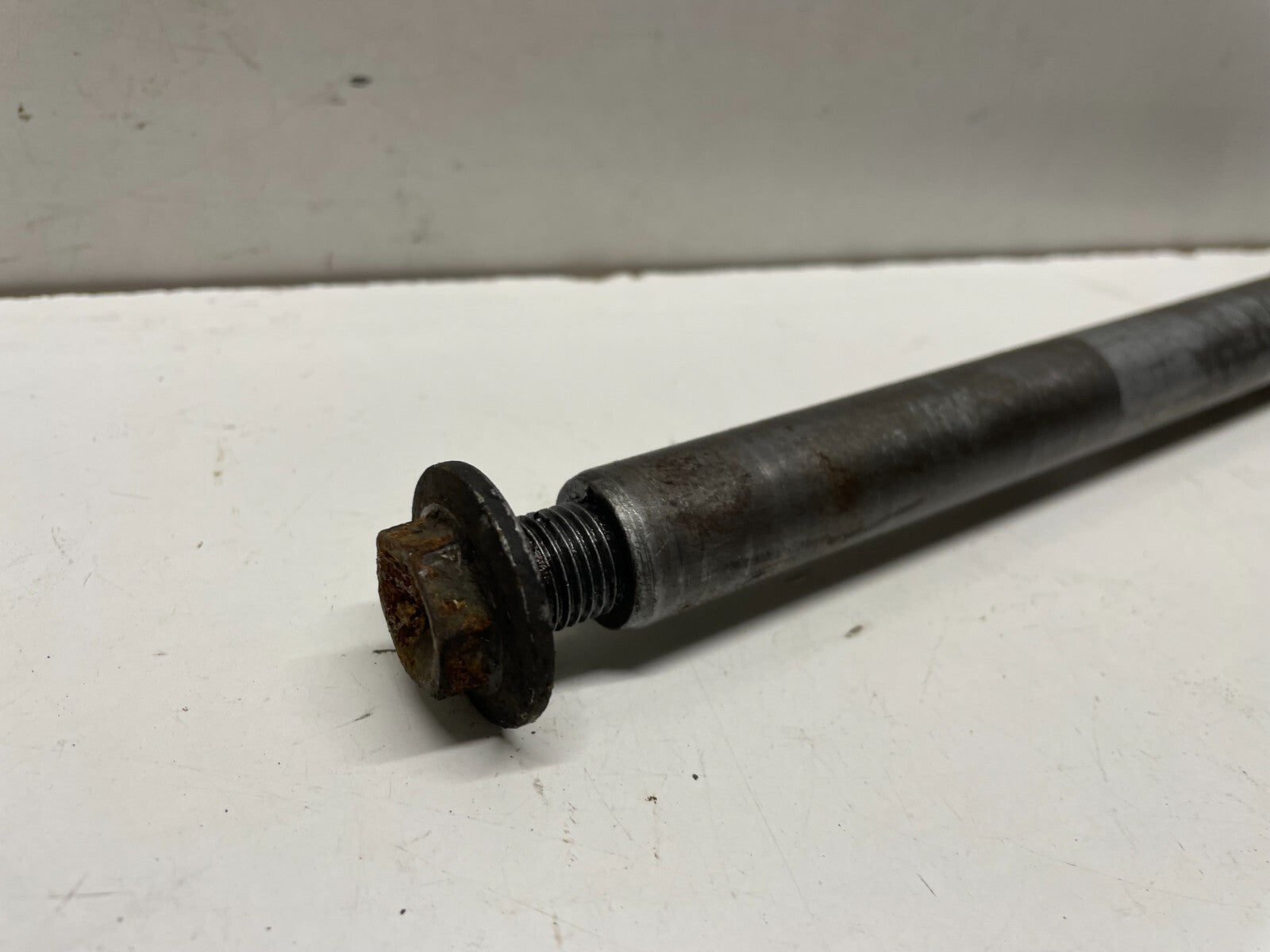 Front Wheel Spindle BMW R1100RT 1998