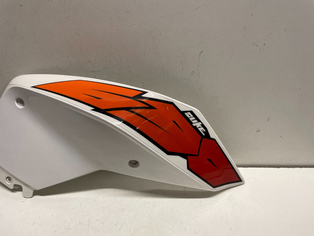 Tank Right Cover Fairing Panel KTM 690 Duke 2015 (2012 - 2015)