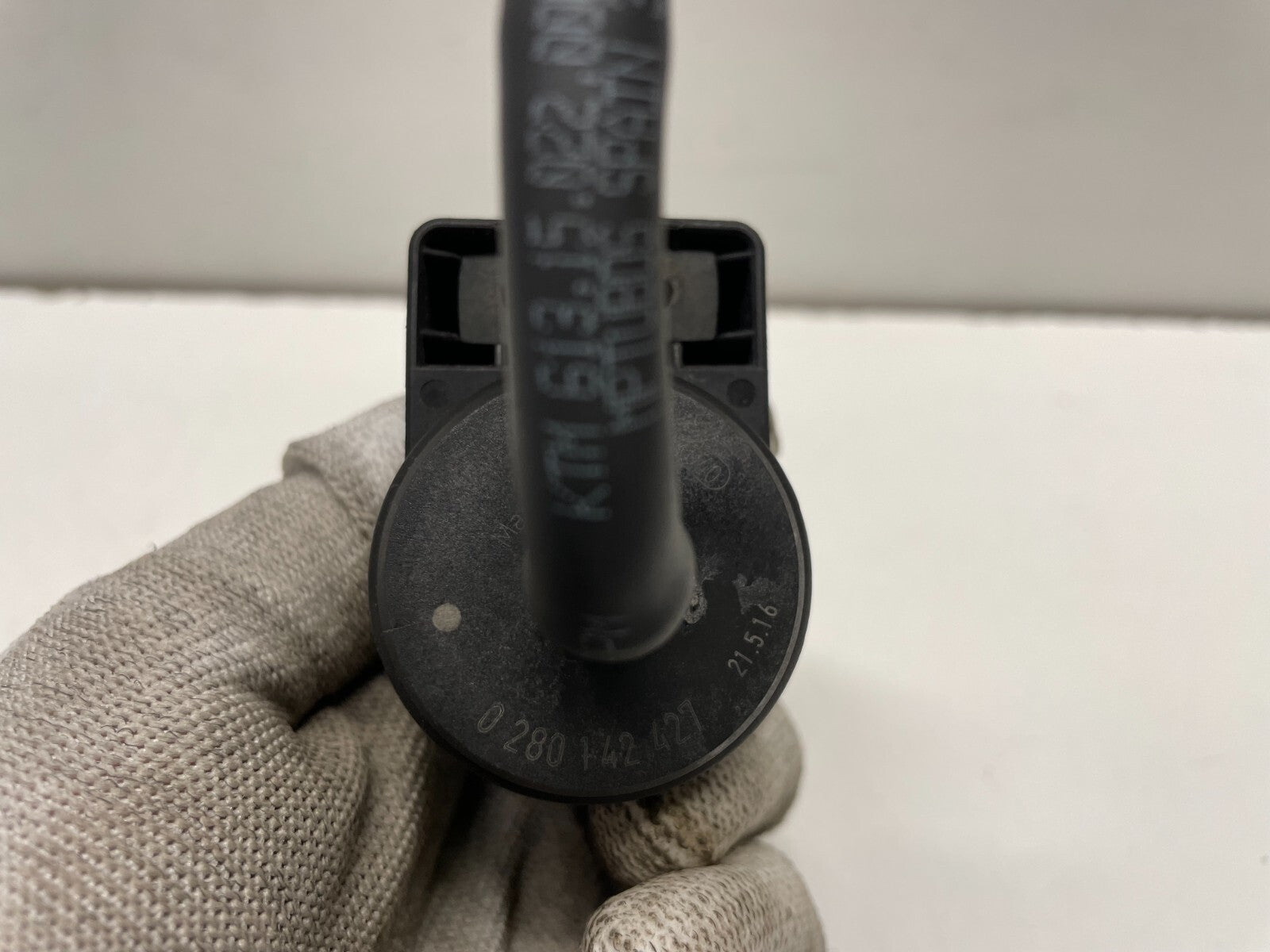 Fuel Tank Breather Valve KTM 1290 Superduke GT 2016