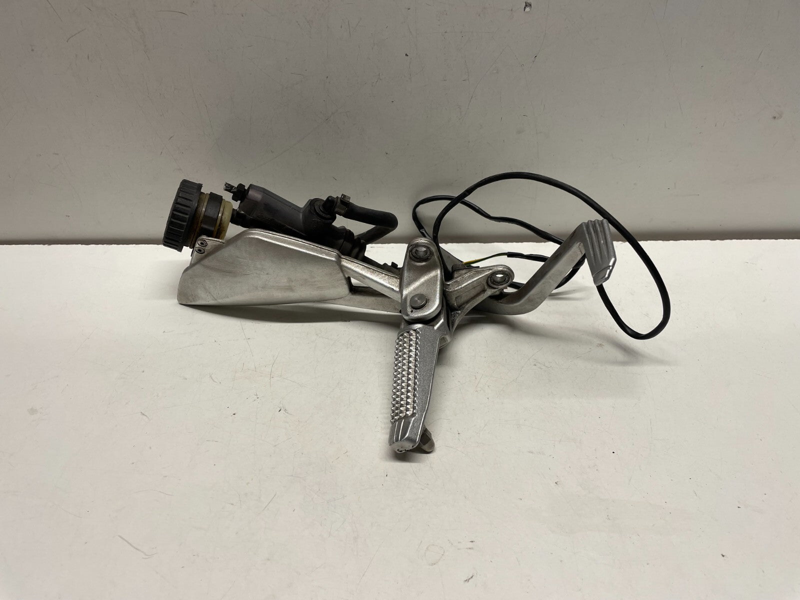 Right Foot Assembly Brake Master Cylinder BMW K1200S 2006 - 2008
