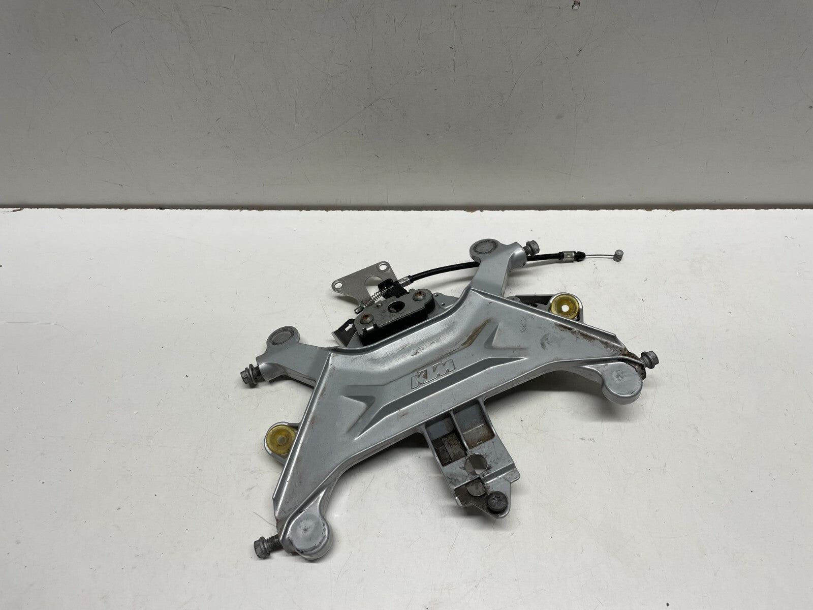 Seat Lock Brace Bracket & Sensor KTM 1290 Superduke GT 2016