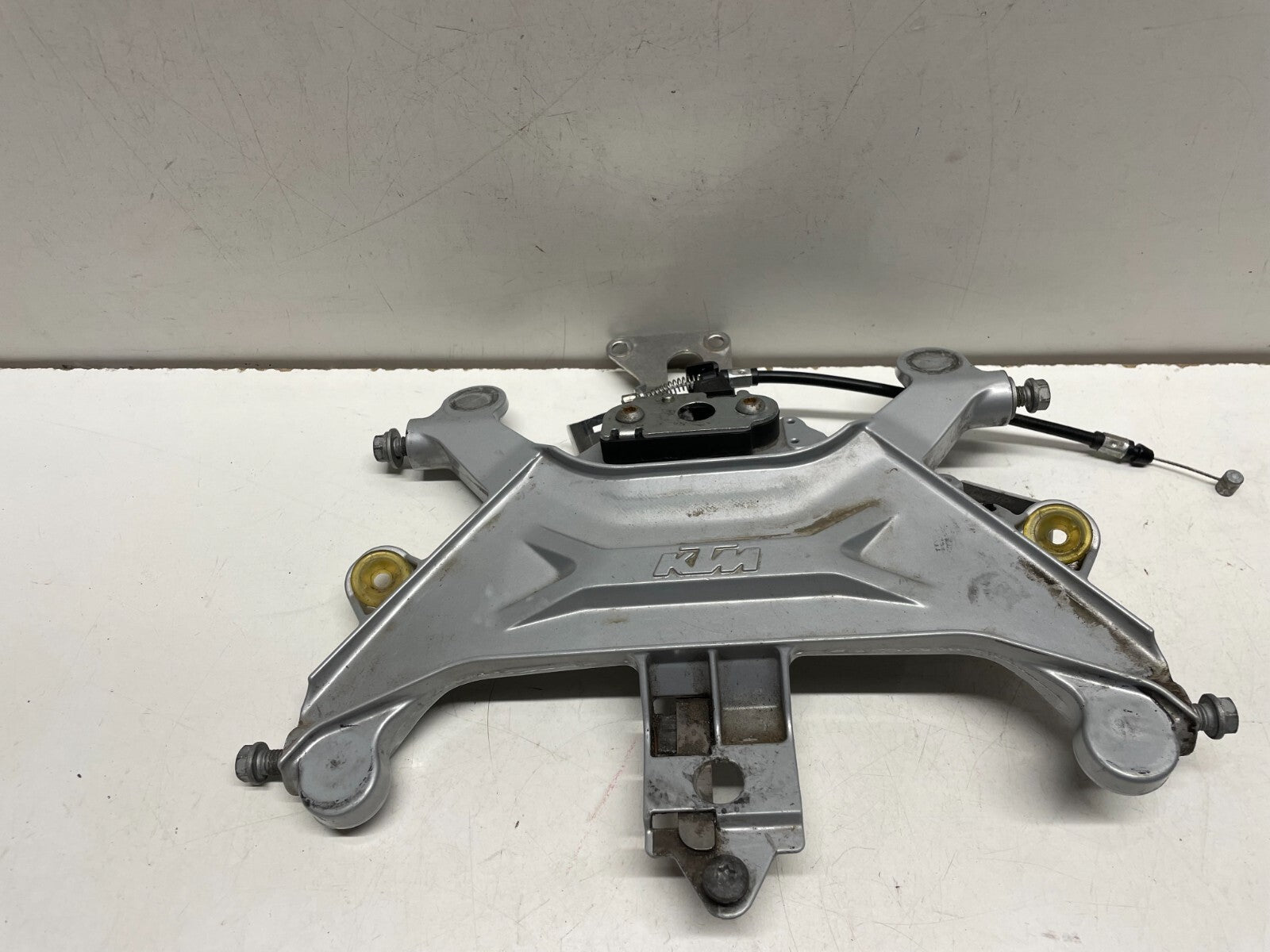 Seat Lock Brace Bracket & Sensor KTM 1290 Superduke GT 2016