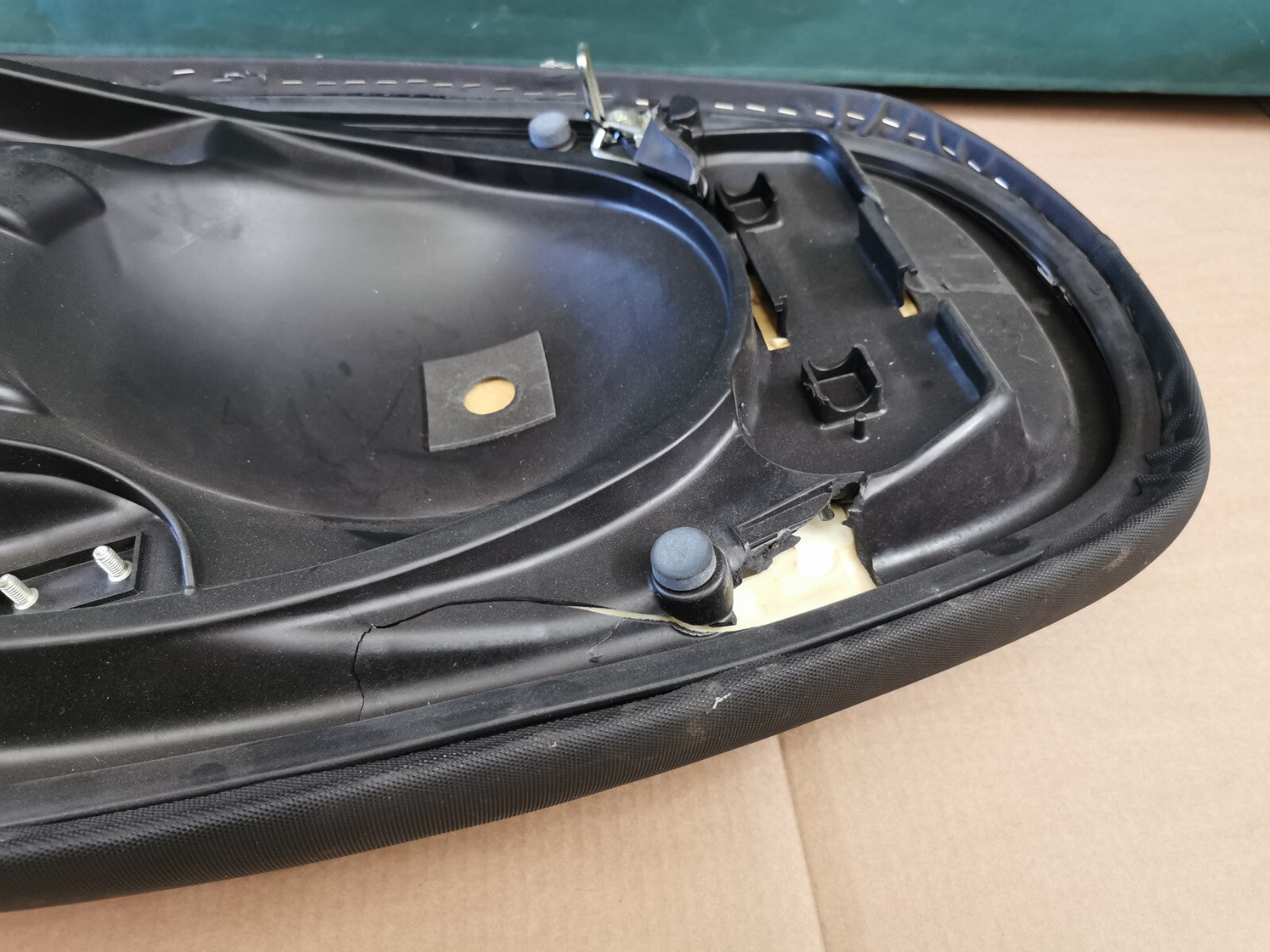 Seat Saddle Kawasaki J300 SC300 2013 - 2015