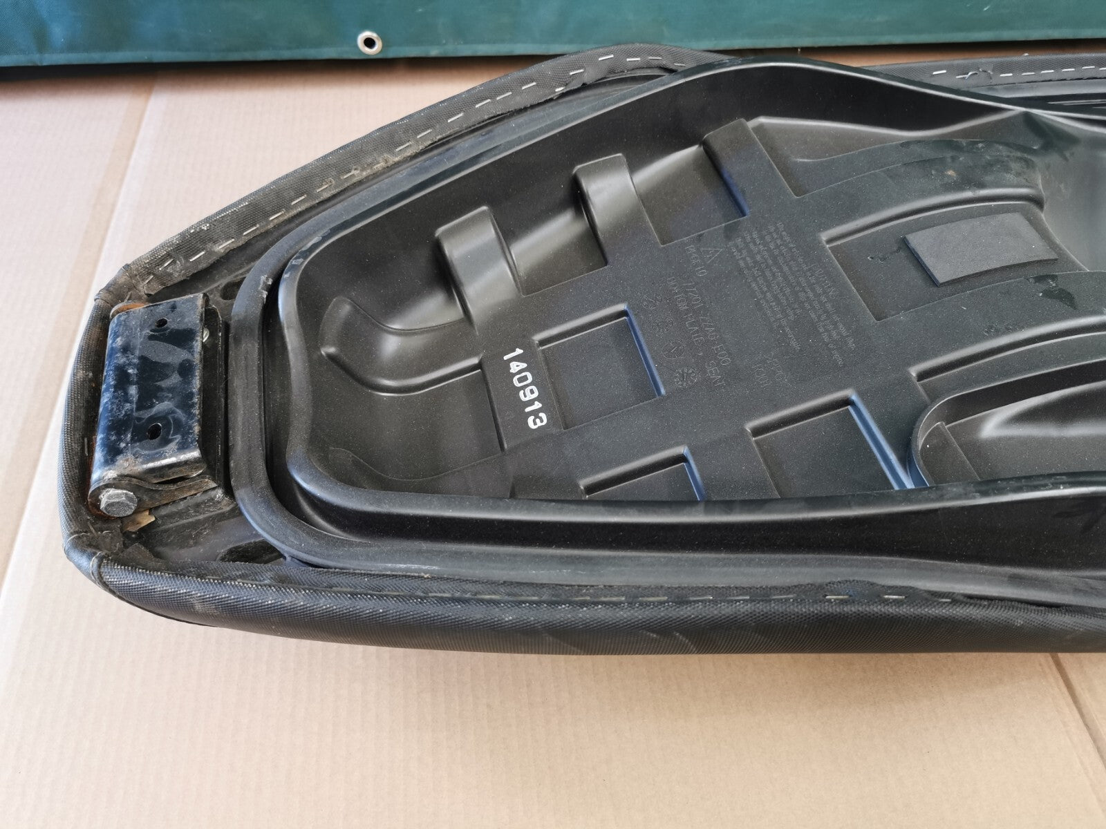 Seat Saddle Kawasaki J300 SC300 2013 - 2015