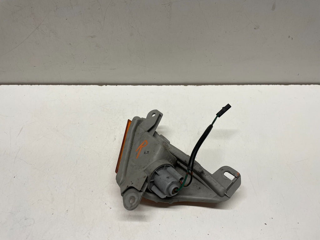 Front Right Indicator Kawasaki ZX6R 636 Ninja C1H 2005 - 2006
