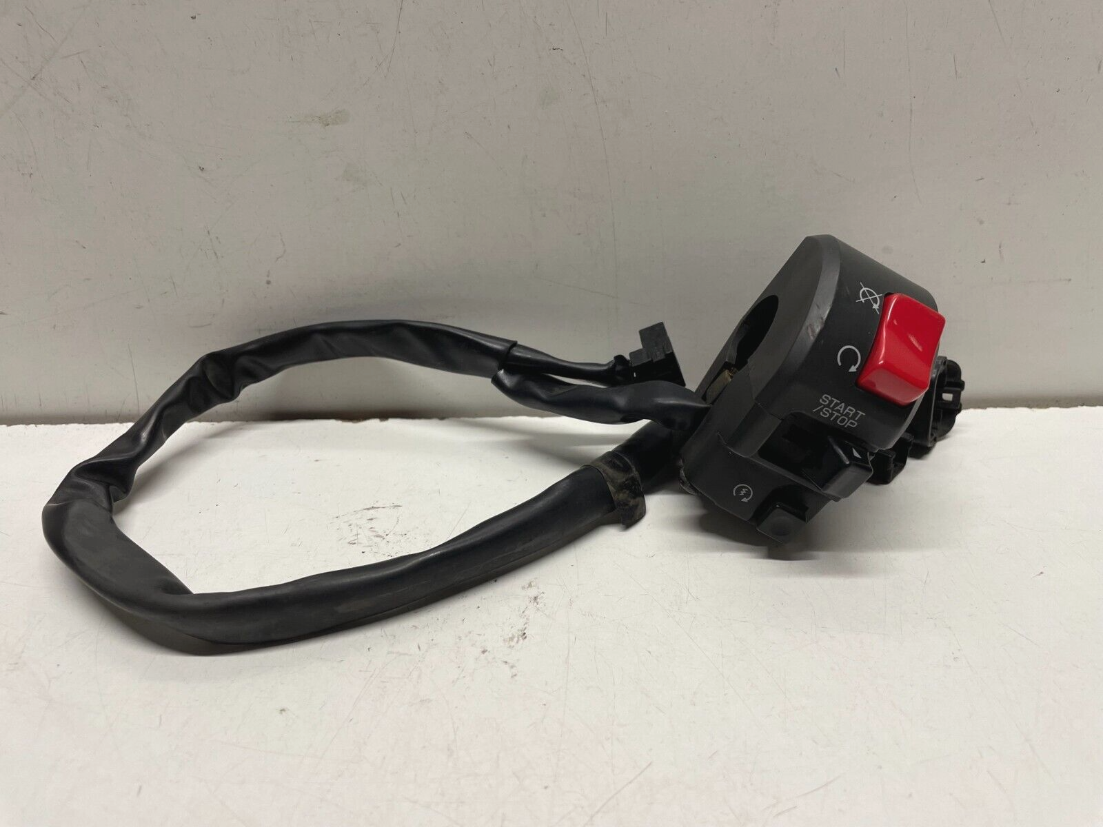 Right Hand Switchgear Kawasaki ZX6R 636 Ninja C1H 2005 - 2006