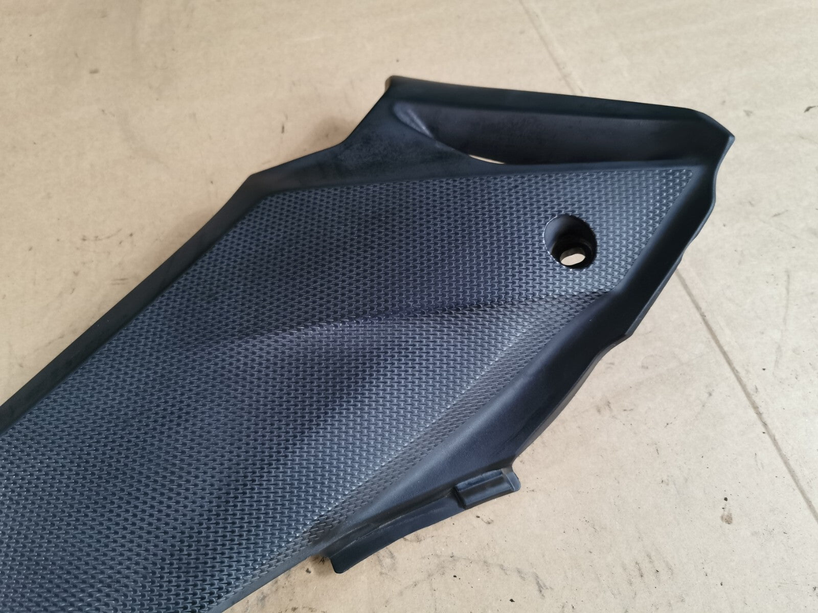 Right Side Tank Fairing Panel Honda CBR 600 FA 2011 - 2013
