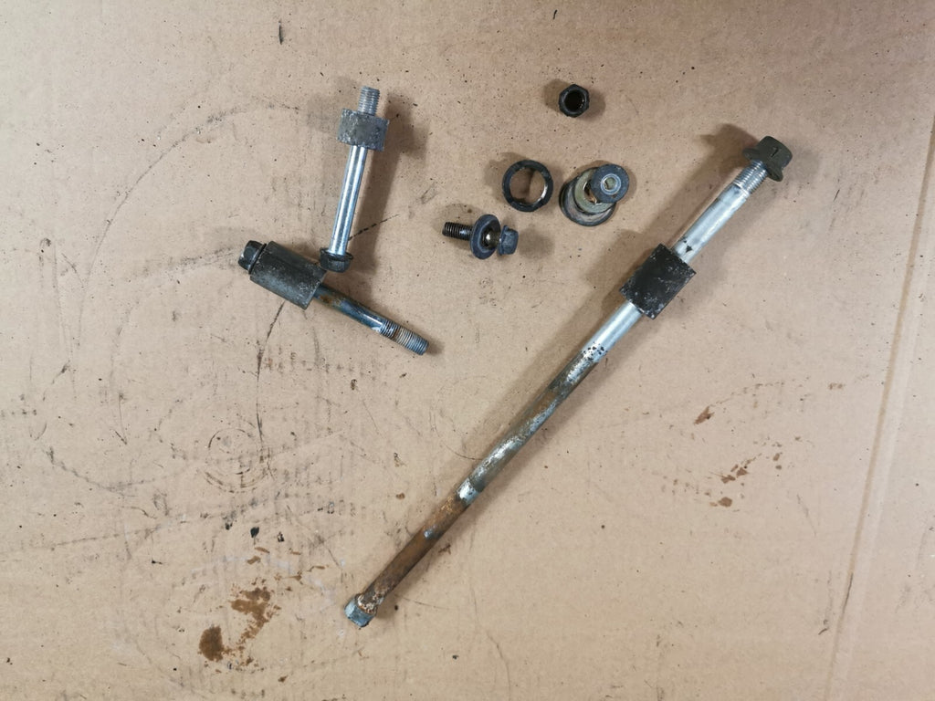 Engine Bolts Honda XL 1000 V Varadero 2000 (1999 - 2003)