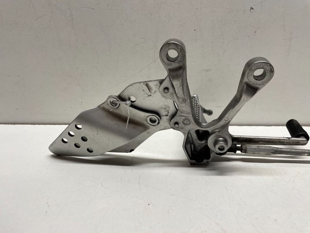 Front Left Foot Assembly Kawasaki ZX6R 636 Ninja C1H 2005 - 2006