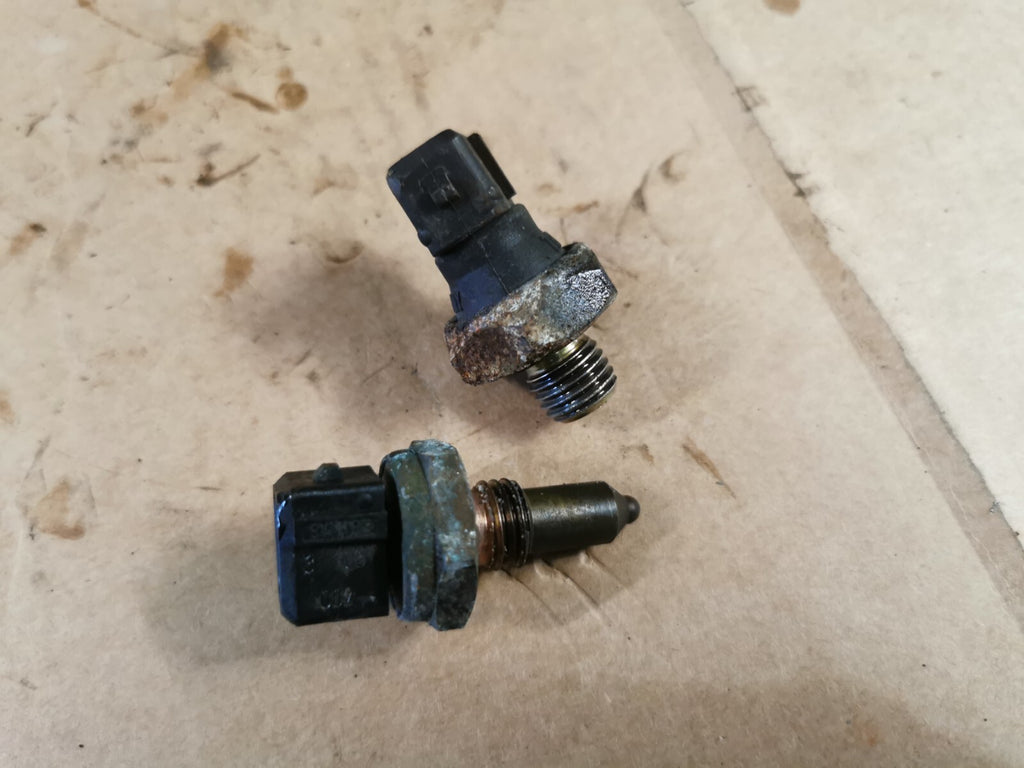 Knock Temperature Pressure Sensors BMW K1200S 2006 - 2008