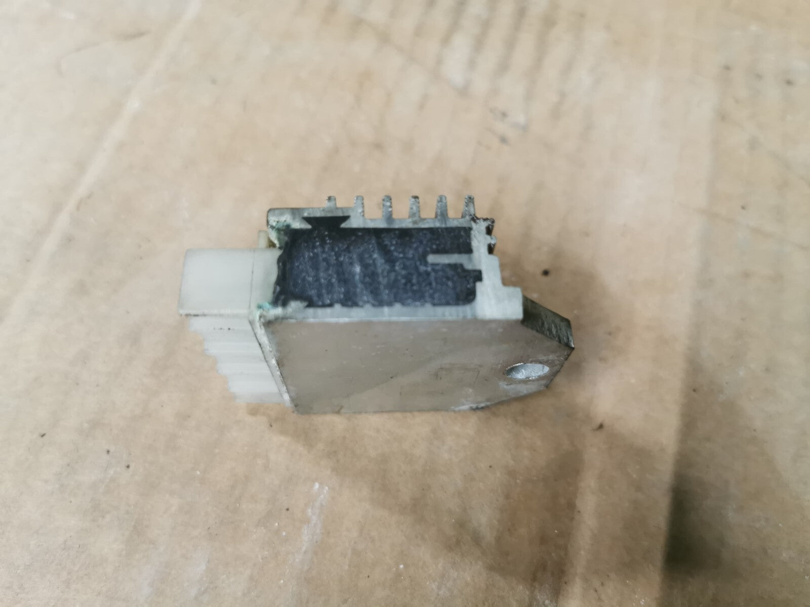 Genuine Voltage Regulator Yamaha BW'S 50 CW50T 1990 - 1992